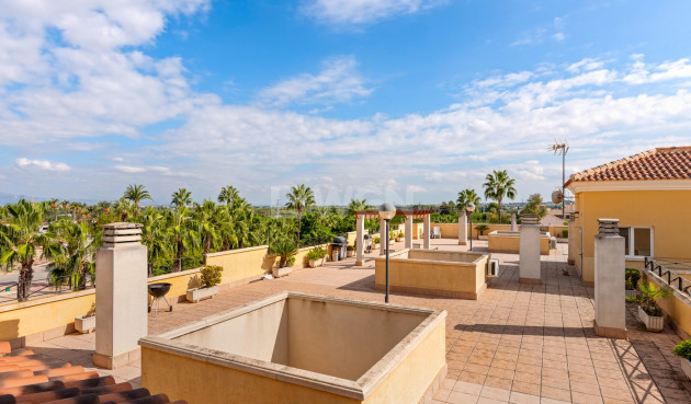 Odsprzedaż - Mieszkanie w bloku - Jacarilla - Inland