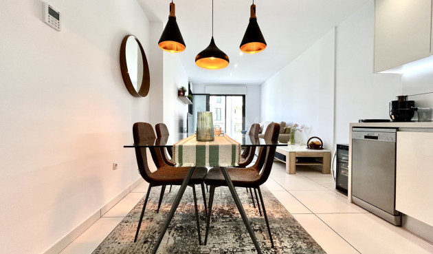 Odsprzedaż - Mieszkanie w bloku - Villamartin - Costa Blanca