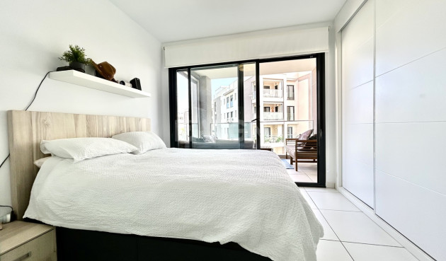 Odsprzedaż - Mieszkanie w bloku - Villamartin - Costa Blanca