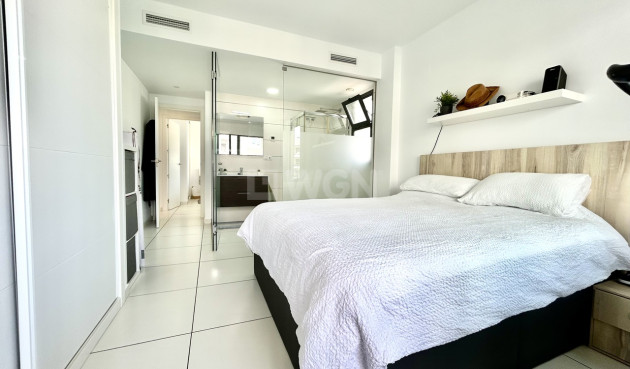 Odsprzedaż - Mieszkanie w bloku - Villamartin - Costa Blanca