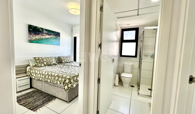 Odsprzedaż - Mieszkanie w bloku - Villamartin - Costa Blanca