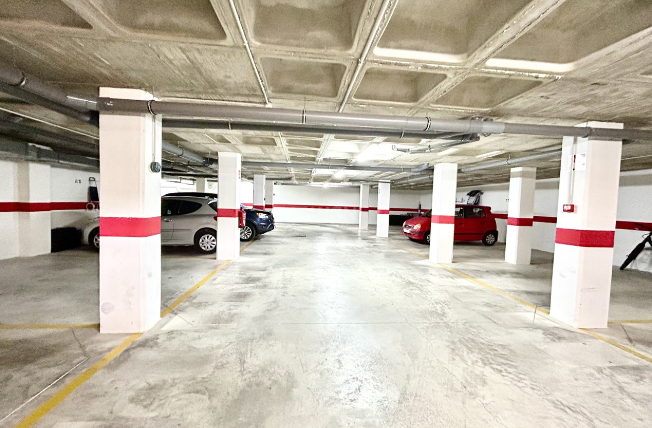 Odsprzedaż - Mieszkanie w bloku - Villamartin - Costa Blanca