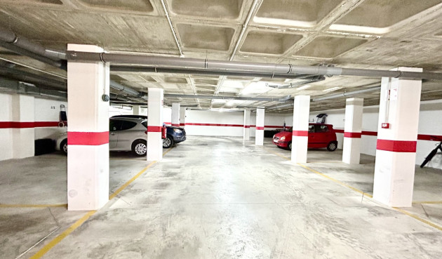 Odsprzedaż - Mieszkanie w bloku - Villamartin - Costa Blanca