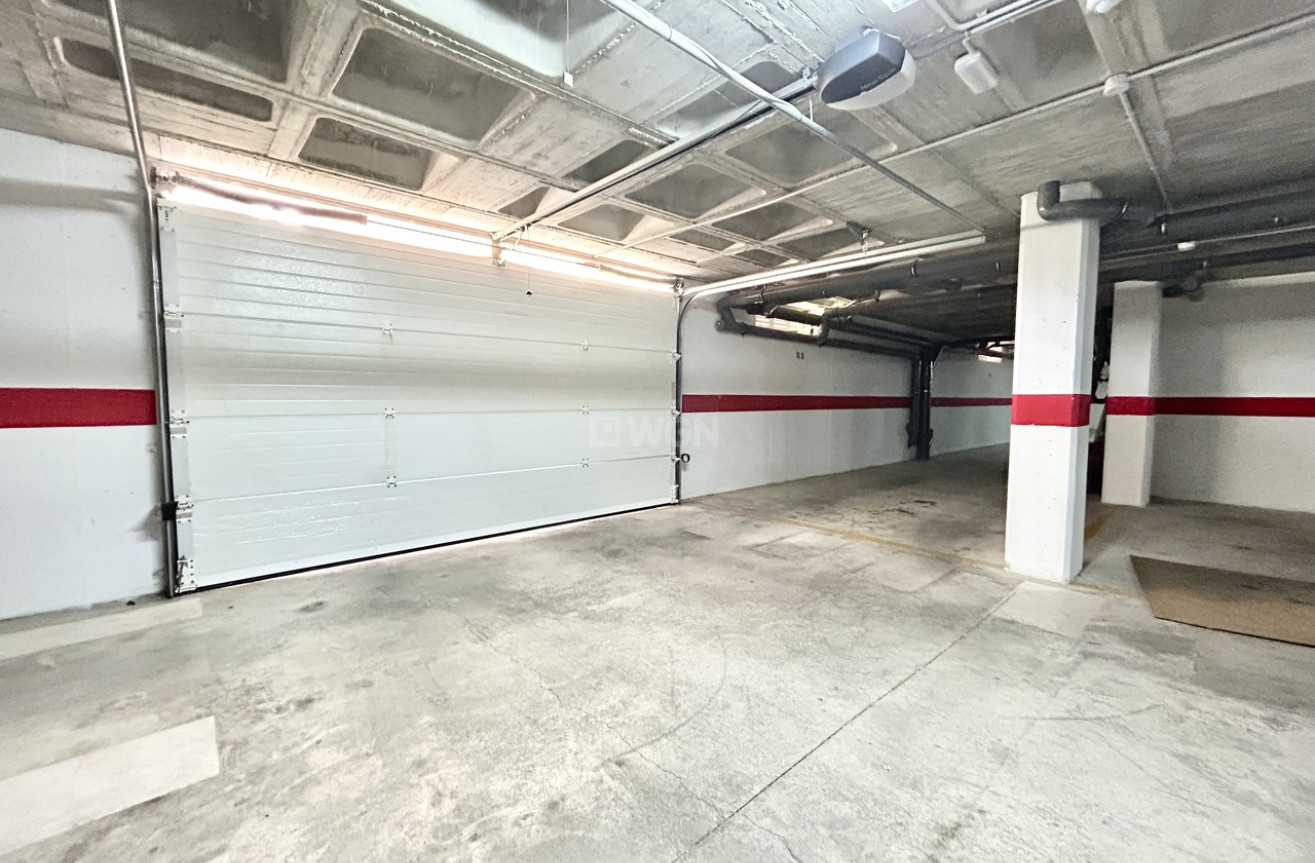 Odsprzedaż - Mieszkanie w bloku - Villamartin - Costa Blanca