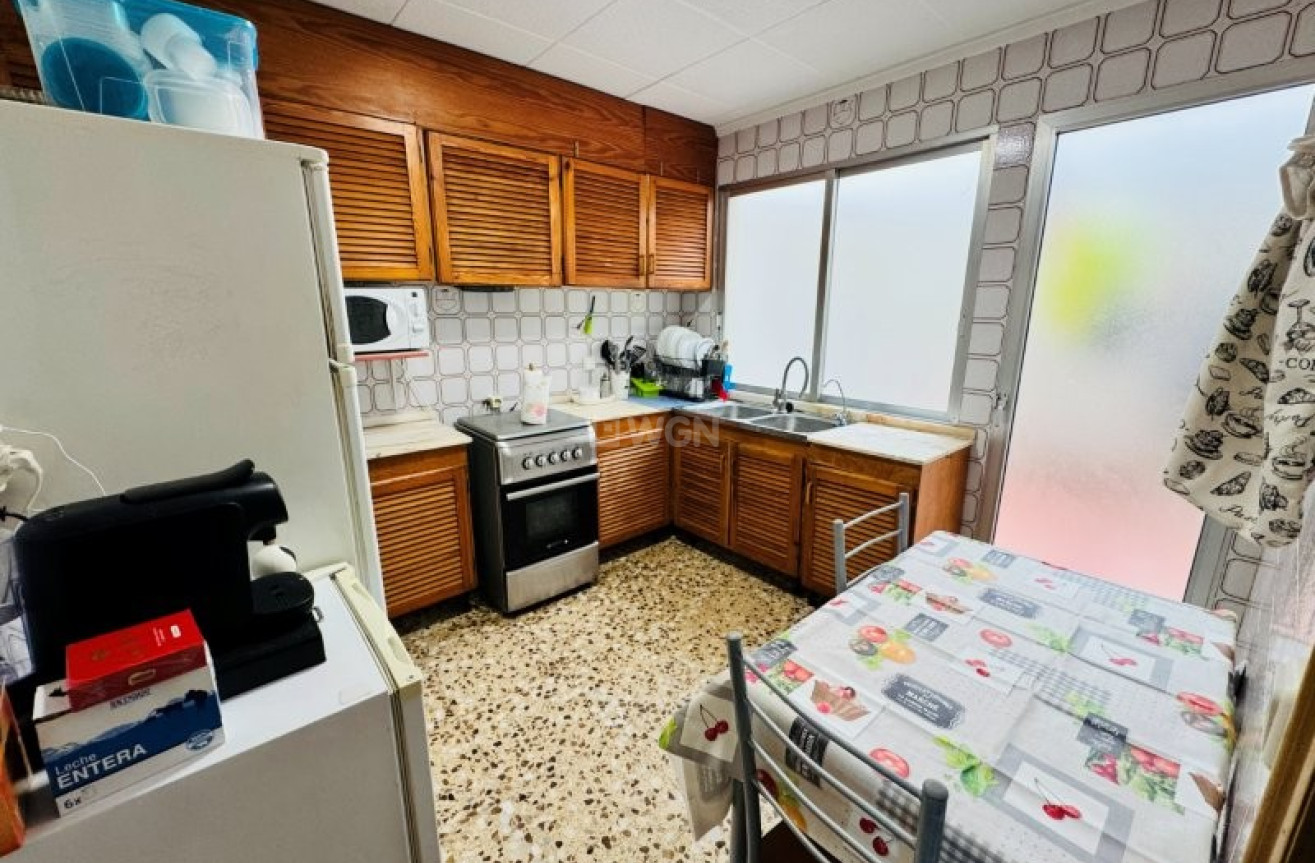 Odsprzedaż - Mieszkanie w bloku - La Mata - Costa Blanca