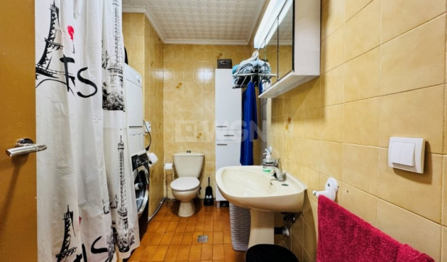 Odsprzedaż - Mieszkanie w bloku - La Mata - Costa Blanca