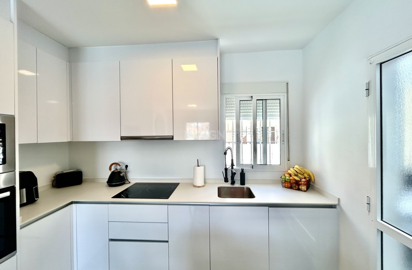 Odsprzedaż - Villa - Villamartin - Costa Blanca