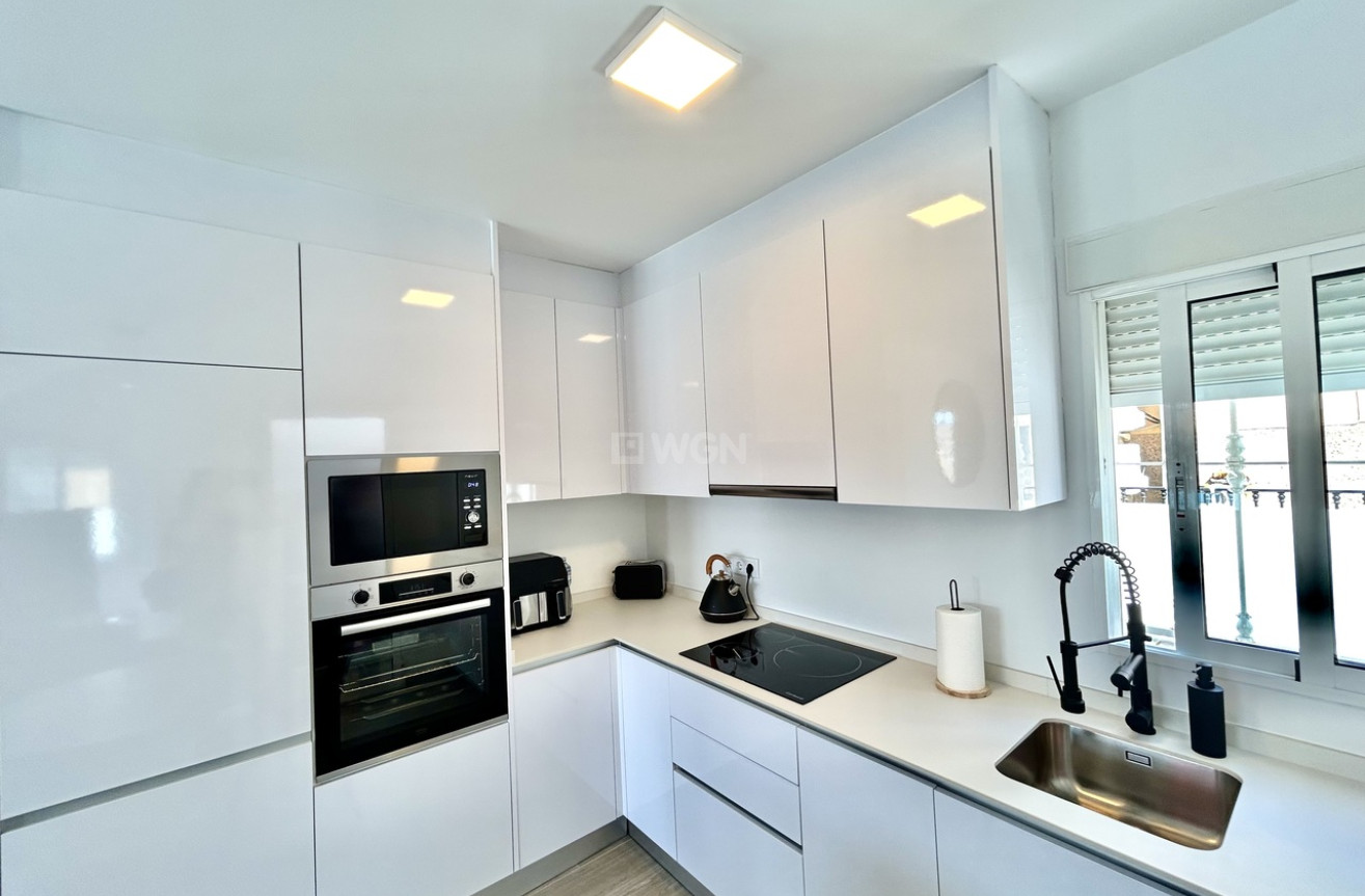 Odsprzedaż - Villa - Villamartin - Costa Blanca