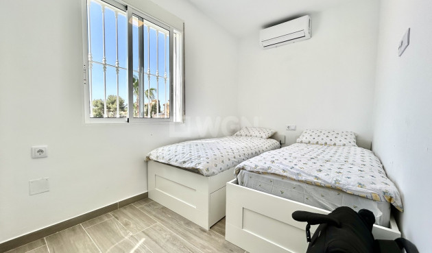 Odsprzedaż - Villa - Villamartin - Costa Blanca