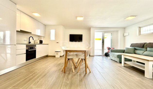 Odsprzedaż - Villa - Villamartin - Costa Blanca