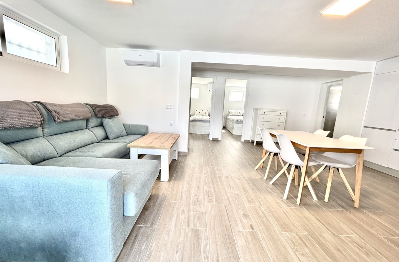 Odsprzedaż - Villa - Villamartin - Costa Blanca