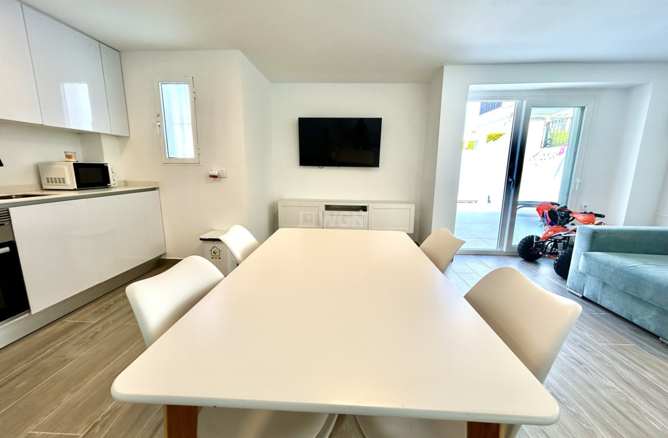 Odsprzedaż - Villa - Villamartin - Costa Blanca