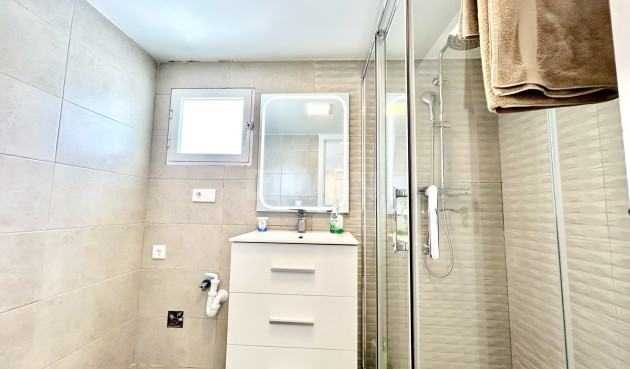 Odsprzedaż - Villa - Villamartin - Costa Blanca