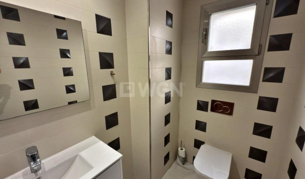 Odsprzedaż - Villa - Orihuela Costa - Villamartín