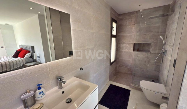 Odsprzedaż - Villa - Orihuela Costa - Villamartín