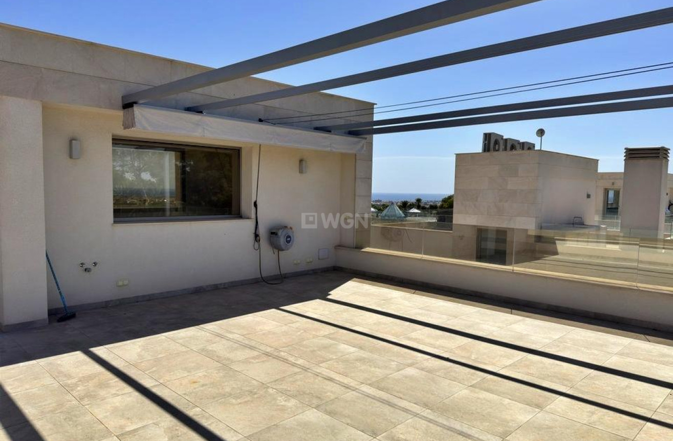 Odsprzedaż - Villa - Orihuela Costa - Villamartín