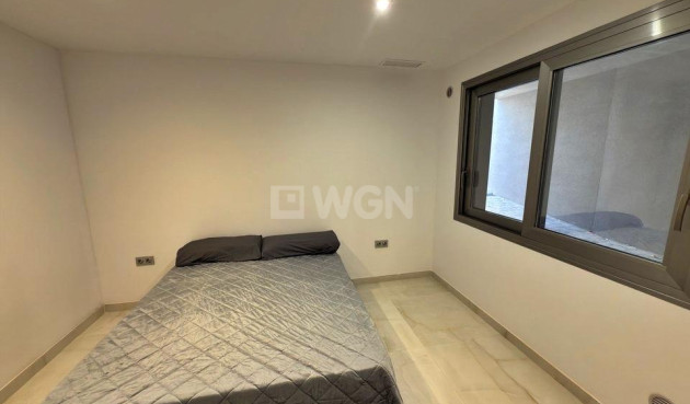 Odsprzedaż - Villa - Orihuela Costa - Villamartín