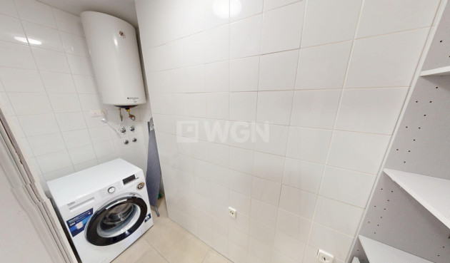 Odsprzedaż - Mieszkanie w bloku - Los Alcázares - Costa Calida