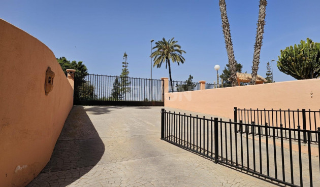 Odsprzedaż - Mieszkanie w bloku - La Serena Golf - Costa Calida