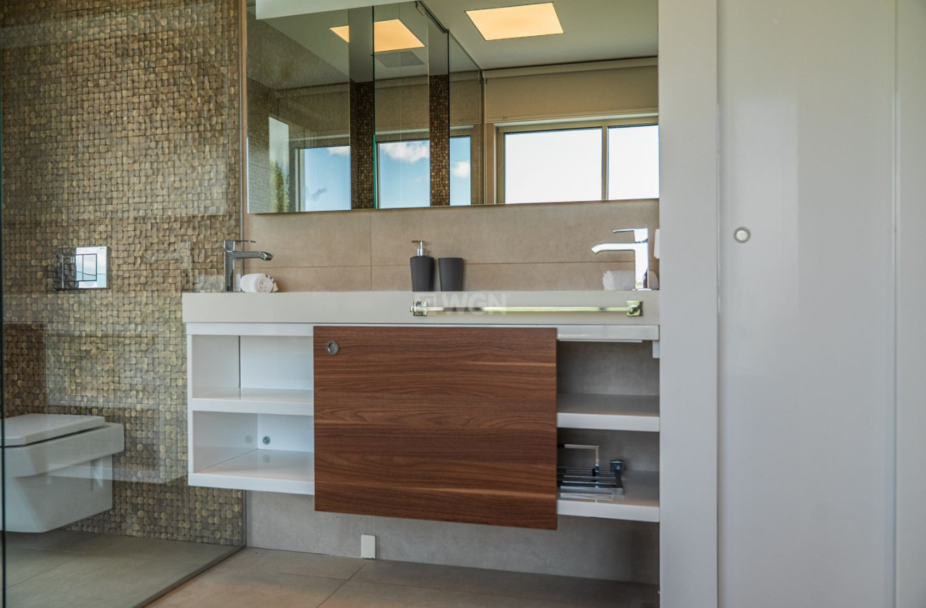 Resale - Villa - Orihuela - Las Colinas Golf