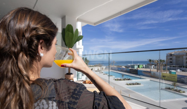 Nowy budynek - Daszek - Denia - L´Estanyó (Marinas)