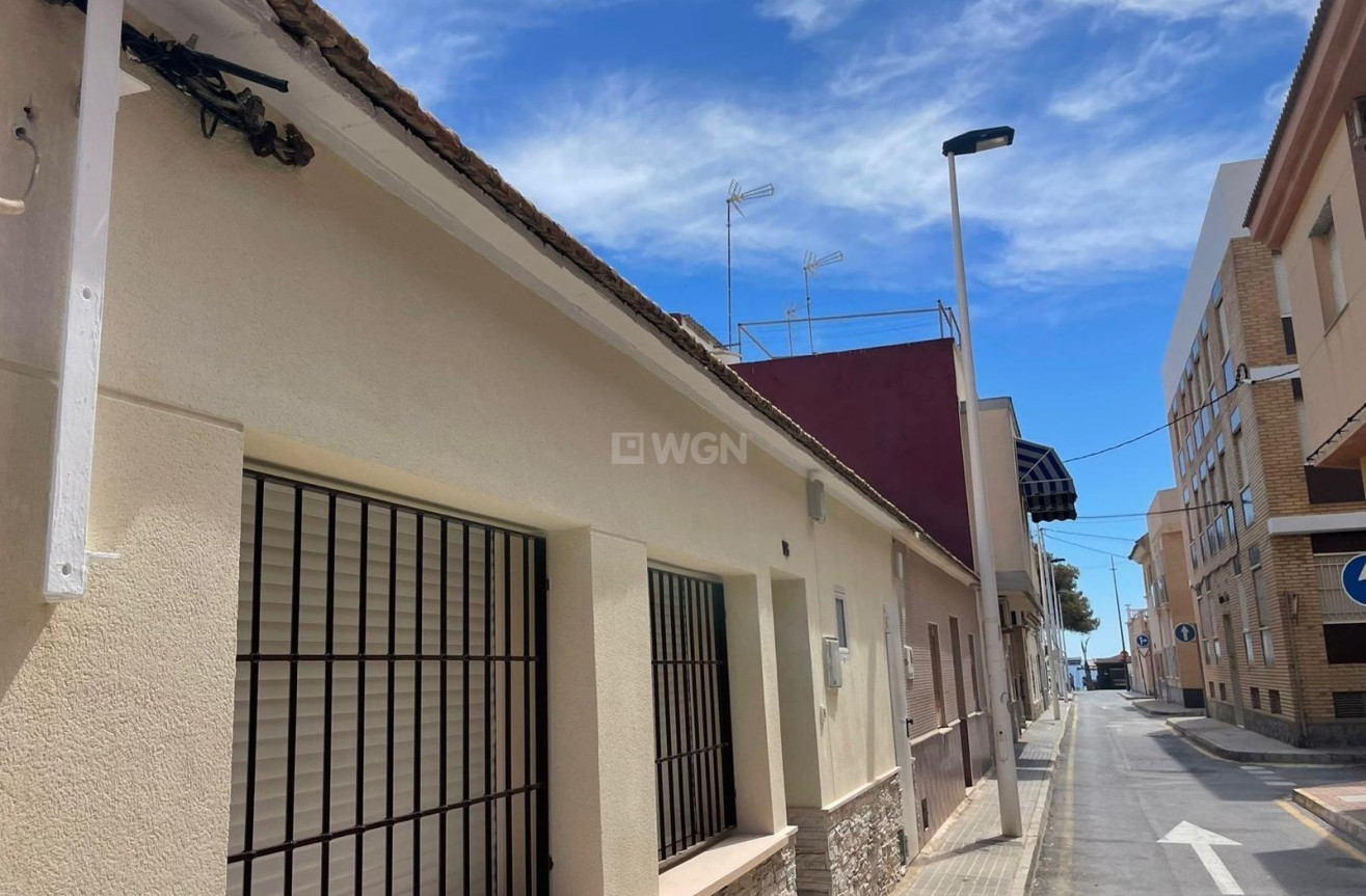 Odsprzedaż - Villa - Lo Pagan - LA PUNTICA