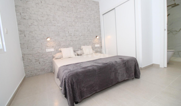 Odsprzedaż - Villa - Lo Pagan - LA PUNTICA