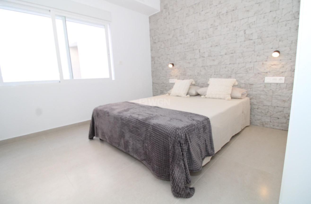 Odsprzedaż - Villa - Lo Pagan - LA PUNTICA