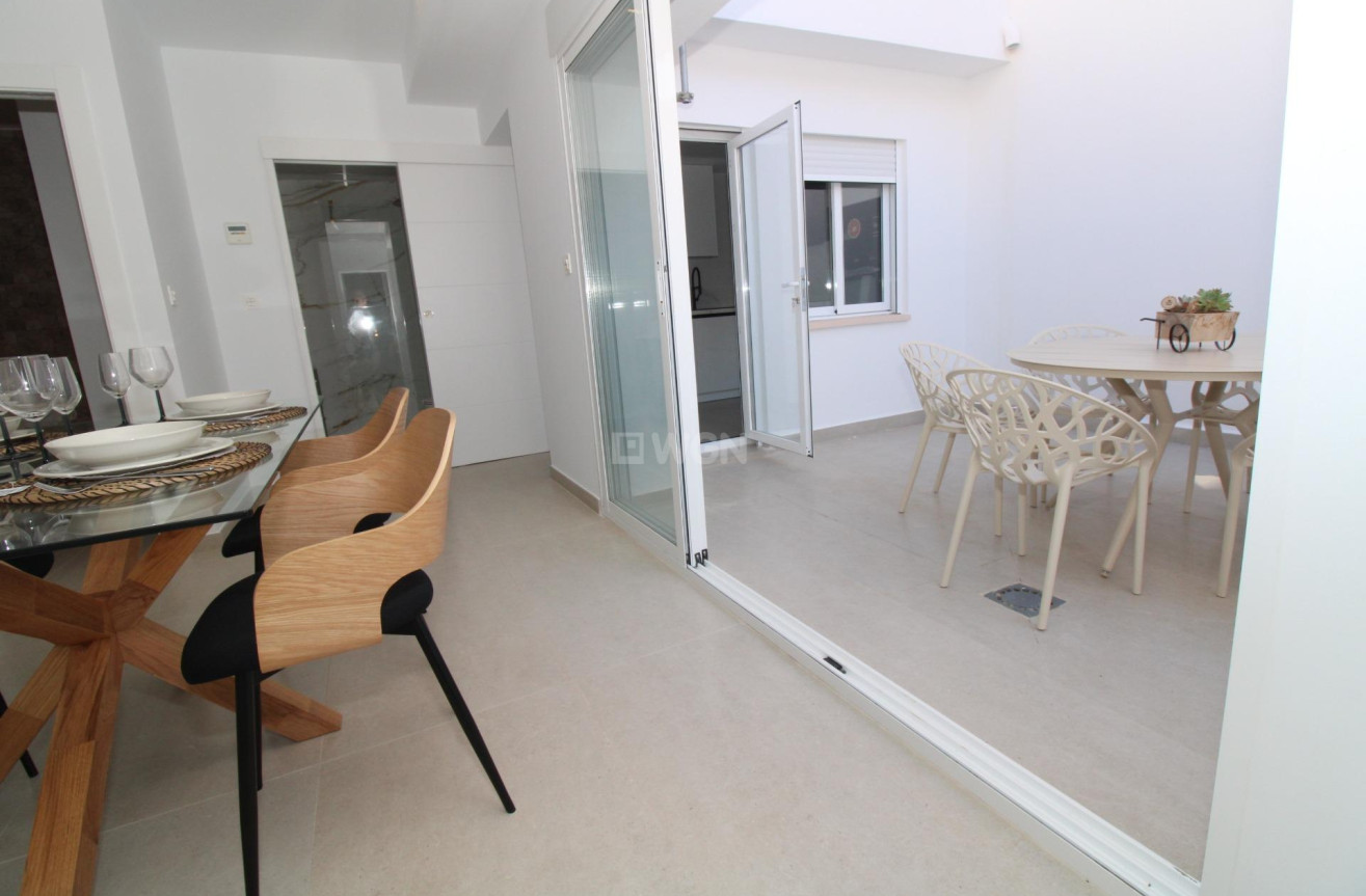 Odsprzedaż - Villa - Lo Pagan - LA PUNTICA