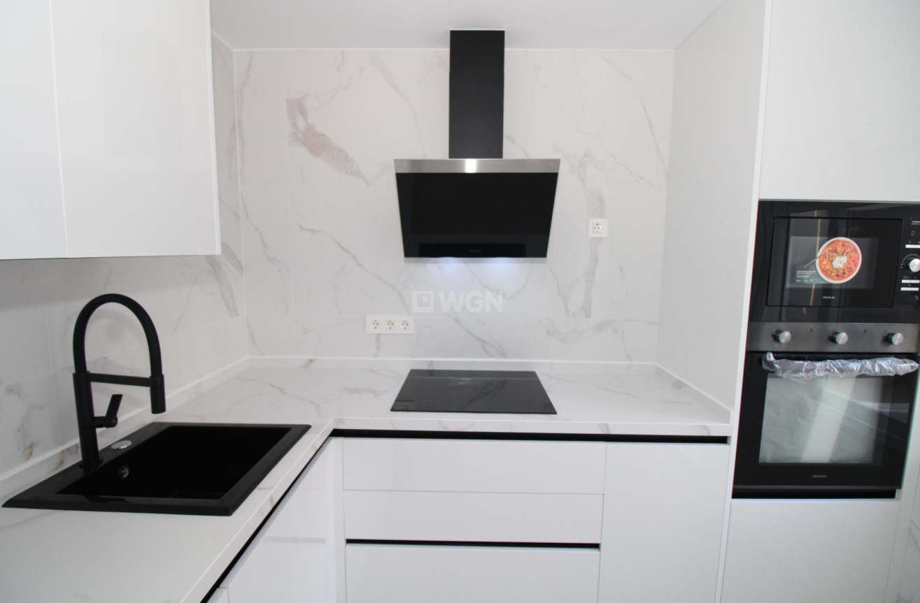 Odsprzedaż - Villa - Lo Pagan - LA PUNTICA