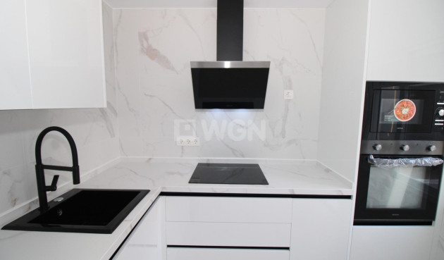 Odsprzedaż - Villa - Lo Pagan - LA PUNTICA