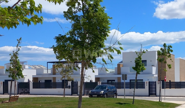 Odsprzedaż - Villa - Roldan - Inland