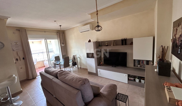 Odsprzedaż - Mieszkanie w bloku - Jacarilla - Inland