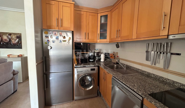 Odsprzedaż - Mieszkanie w bloku - Jacarilla - Inland