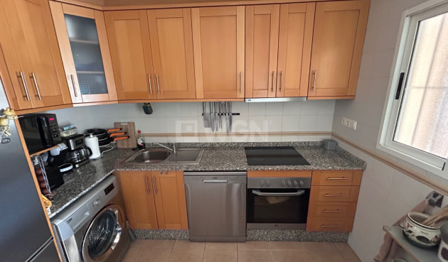 Odsprzedaż - Mieszkanie w bloku - Jacarilla - Inland