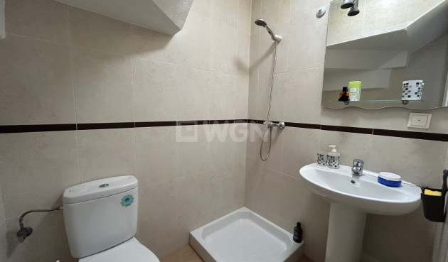 Odsprzedaż - Mieszkanie w bloku - Jacarilla - Inland