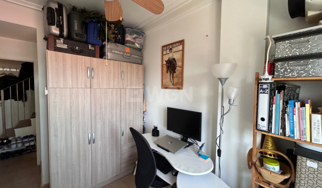 Odsprzedaż - Mieszkanie w bloku - Jacarilla - Inland