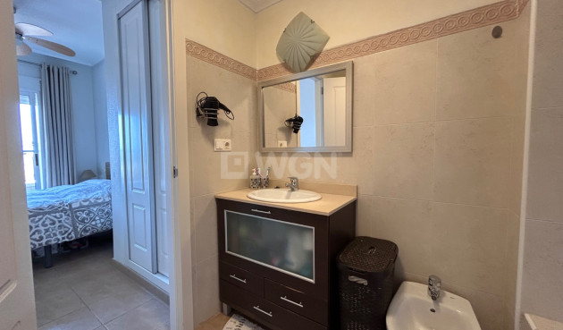 Odsprzedaż - Mieszkanie w bloku - Jacarilla - Inland