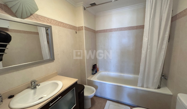 Odsprzedaż - Mieszkanie w bloku - Jacarilla - Inland