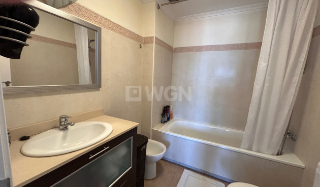 Odsprzedaż - Mieszkanie w bloku - Jacarilla - Inland