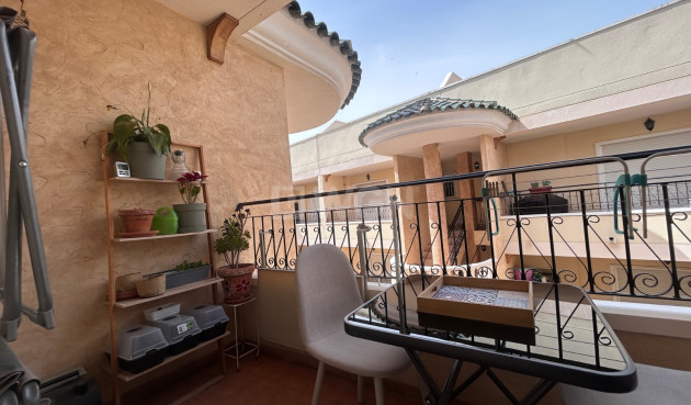 Odsprzedaż - Mieszkanie w bloku - Jacarilla - Inland