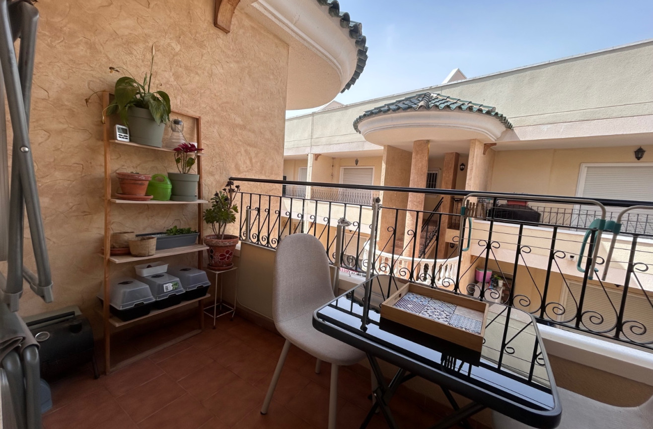 Odsprzedaż - Mieszkanie w bloku - Jacarilla - Inland