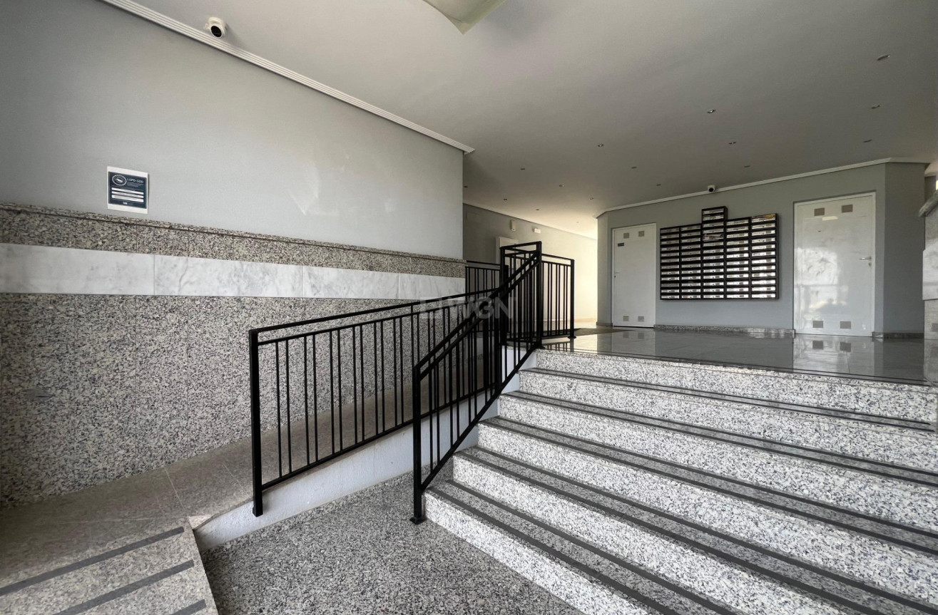 Resale - Apartment / flat - Dolores - Comunidad Valenciana