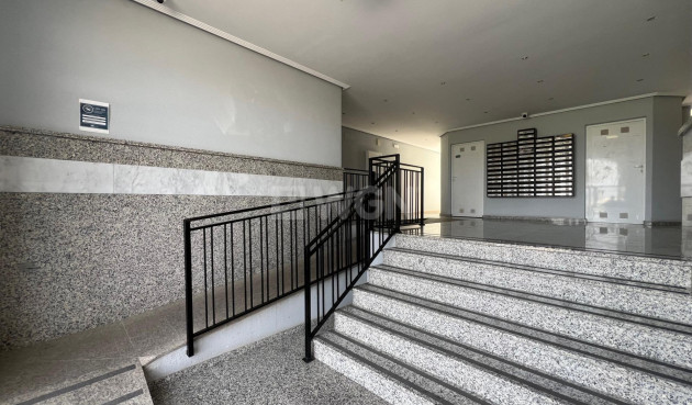 Resale - Apartment / flat - Dolores - Comunidad Valenciana