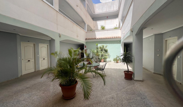 Resale - Apartment / flat - Dolores - Comunidad Valenciana