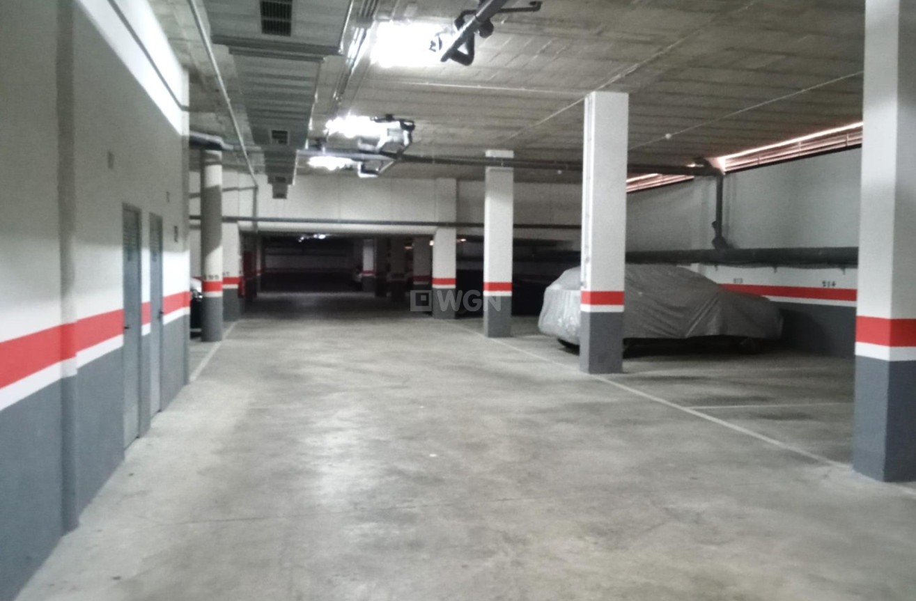 Odsprzedaż - Mieszkanie w bloku - Torrevieja - Estacion De Autobuses