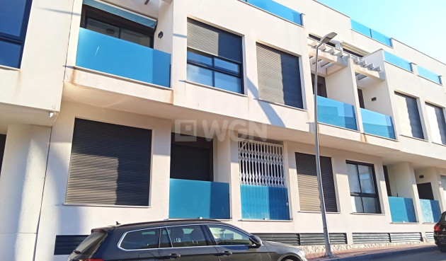 Odsprzedaż - Mieszkanie w bloku - Torrevieja - Estacion De Autobuses