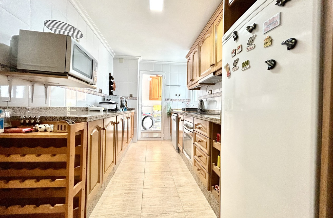 Odsprzedaż - Mieszkanie w bloku - Almoradí - Inland