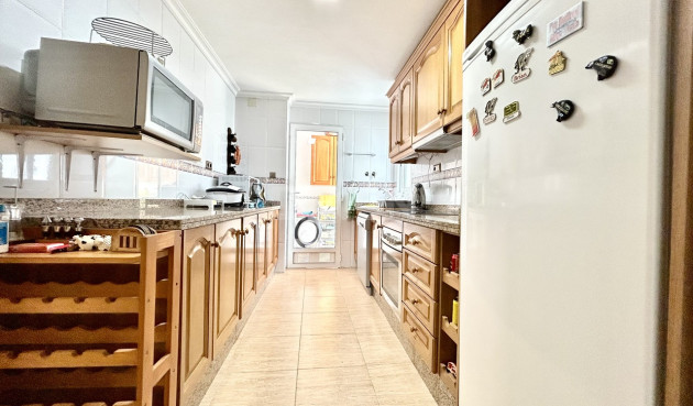 Odsprzedaż - Mieszkanie w bloku - Almoradí - Inland