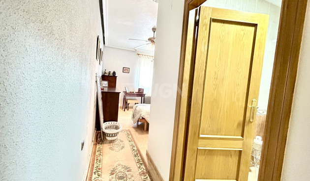 Odsprzedaż - Mieszkanie w bloku - Almoradí - Inland